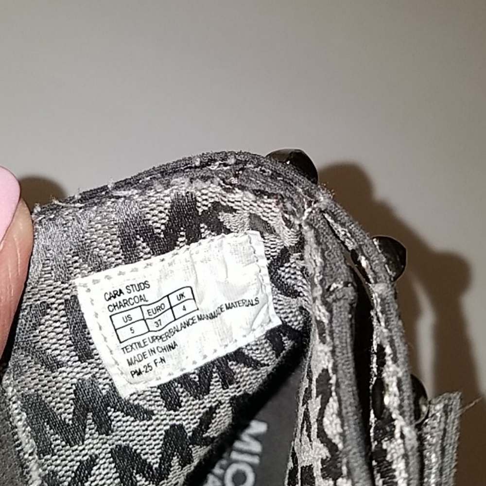 MICHAEL KORS ANKLE BOOTS - Picture 6 of 11